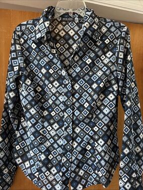 New York & Company Geometric Diamond Print Button-Up in Navy and Light Blue